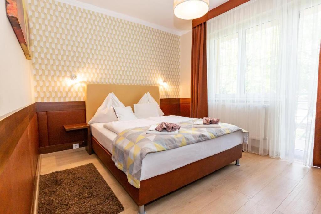 Hotel Pavai Hajdúszoboszló Exterior foto